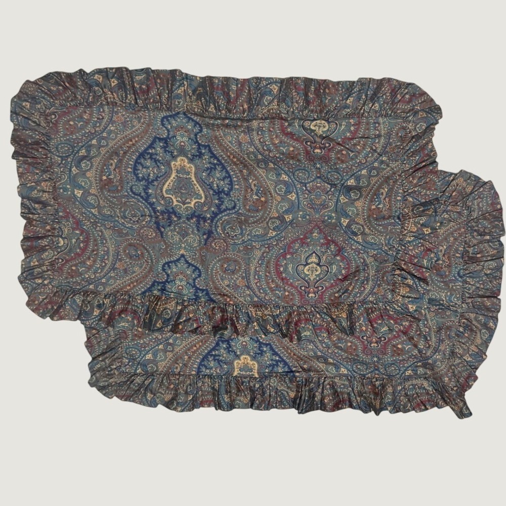 Ralph Lauren West Heath Paisley (2) King Size Ruffled Pillow Shams